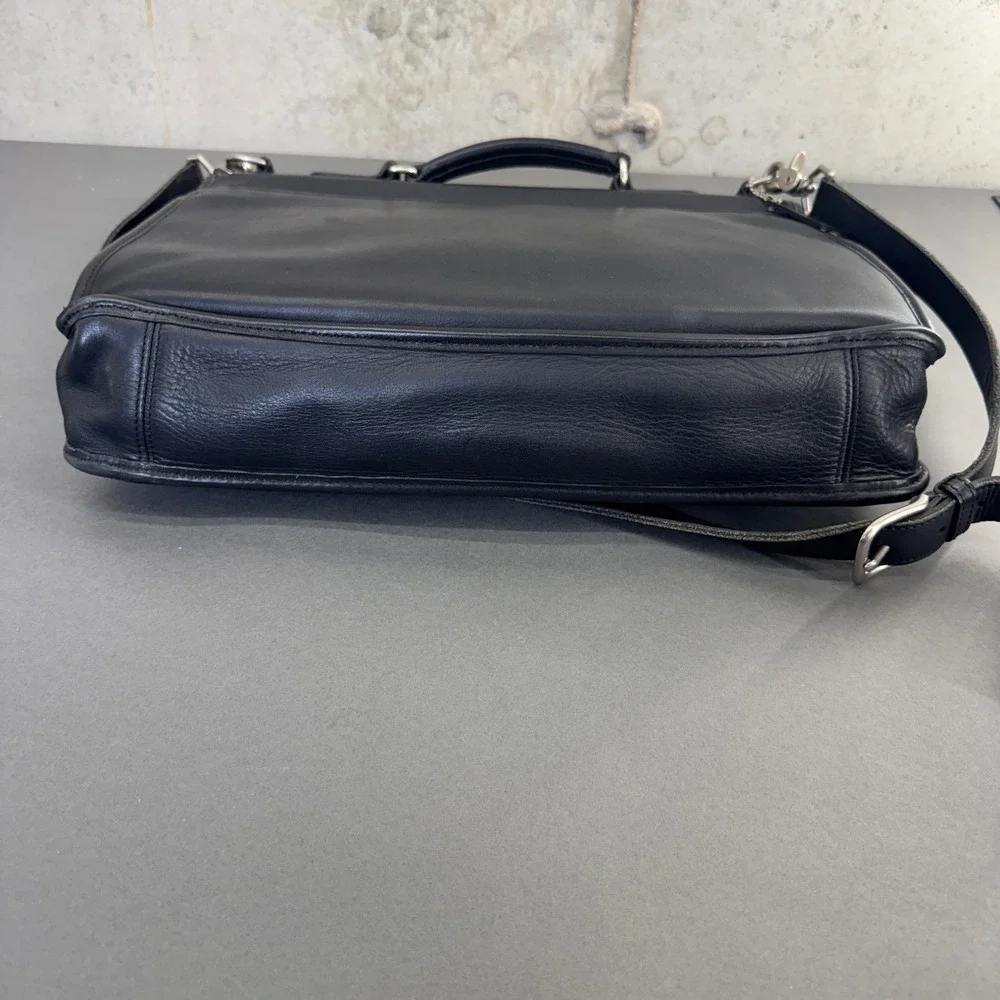 Vintage Coach Black Leather Briefcase Bag with Shoulder Strap & Key